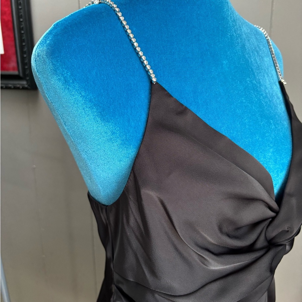 DO+BE Black Sleeveless Halter Mini Dress - Picture 9 of 16